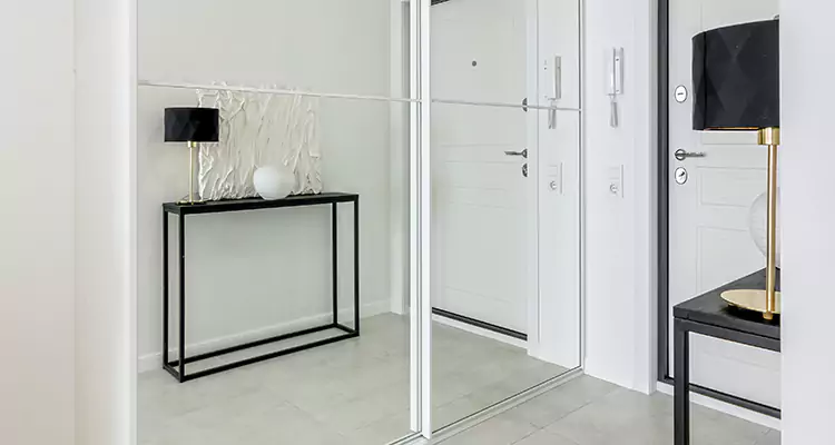 Mirrored Bifold Closet Doors Repair in Kendall, FL