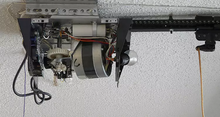 Emergency Garage Door Opener Repair in Kendall, FL