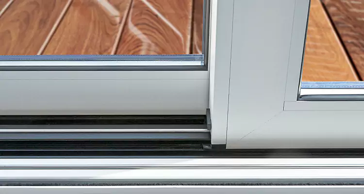 Patio Doors Leaking Water Issue Repair Services in Kendall, FL