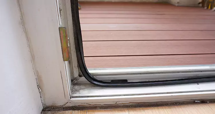 Why Choose Us for Leaking Sliding Glass Door Repair in Kendall, FL?