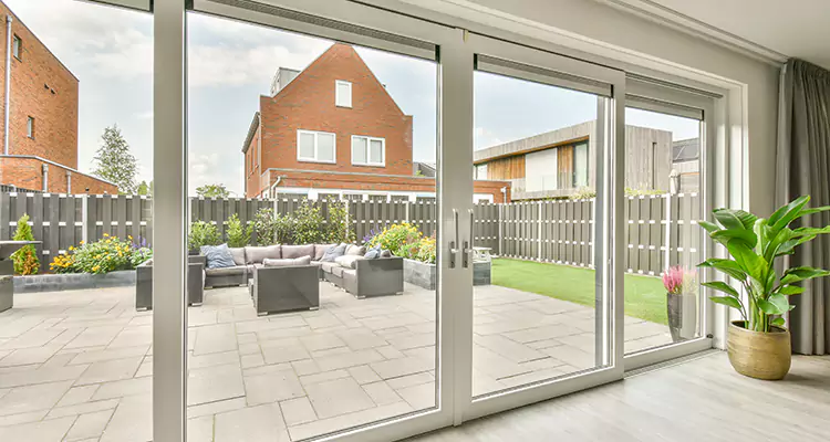 Best Sliding Screen Door Replacement Company in Kendall, FL