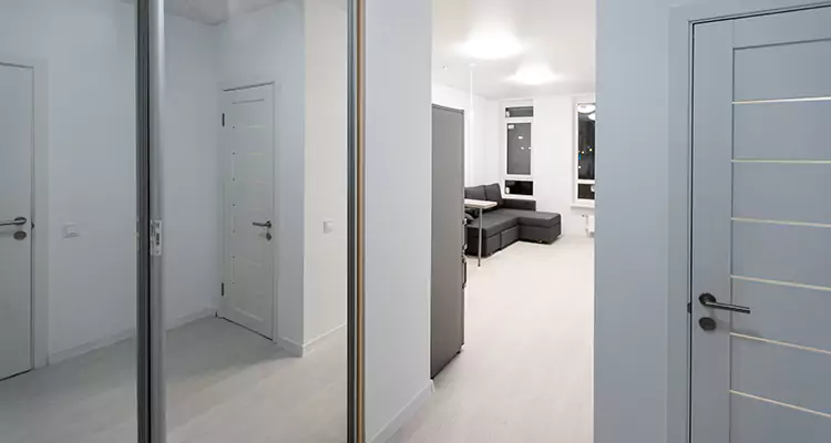 Modern Mirrored Closet Doors Repair in Kendall, FL