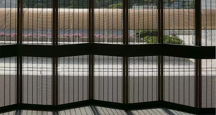 Front Screen Door Repair in Kendall, FL