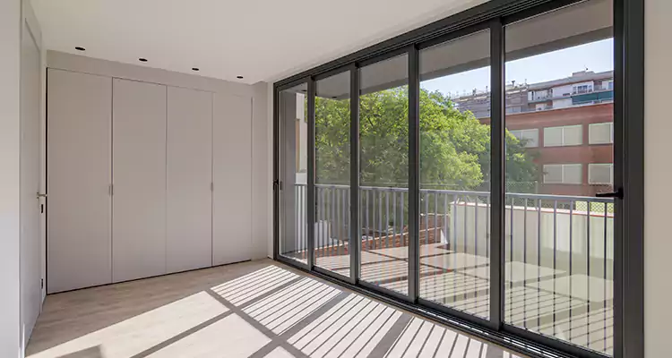 Fix Sliding Screen Door Track in Kendall, FL